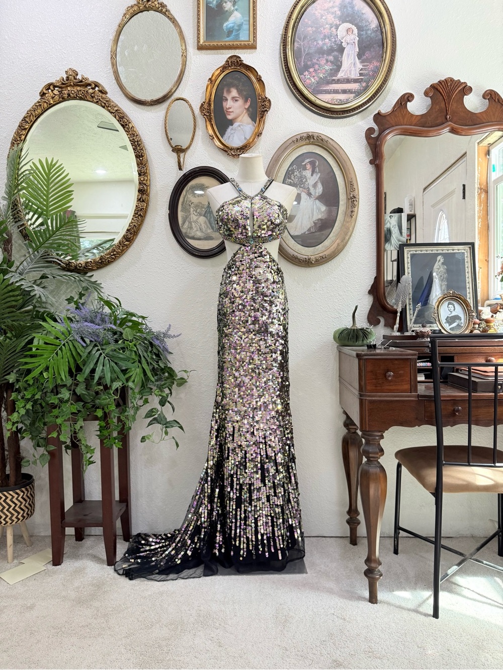 Sequin Beaded Evening Gown in Iridescent Pink-Black - Unbranded - Picture 2 of 13